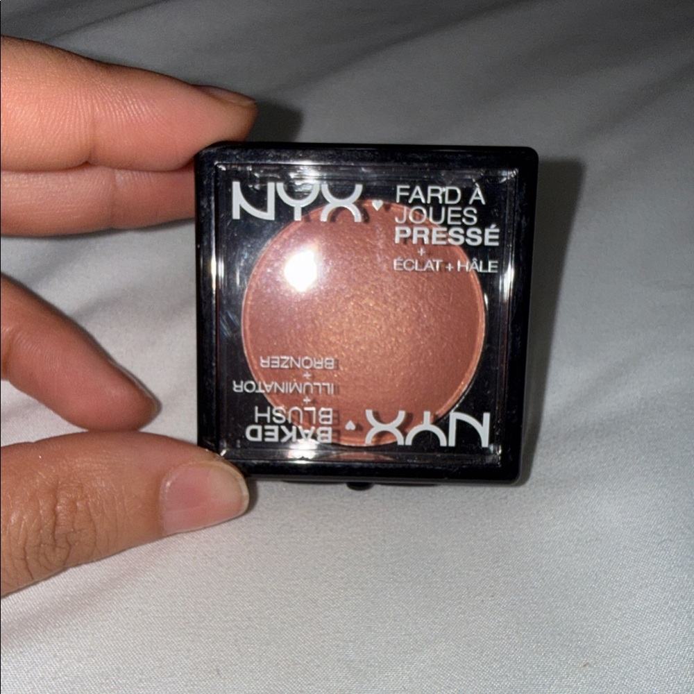 NYX Baked Blush - Warm Coral